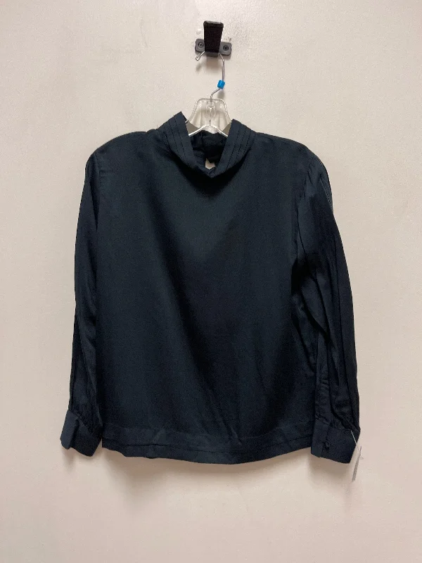 Top Long Sleeve By Cma In Navy, Size: Xs