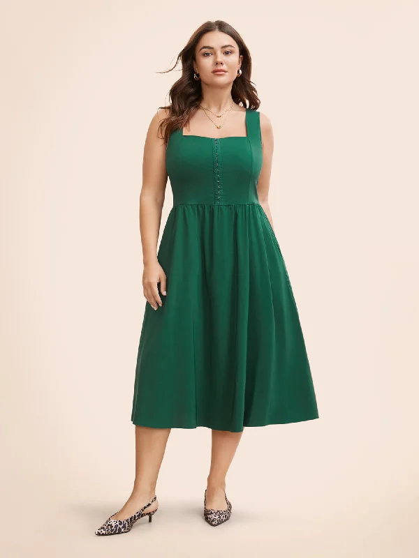 Solid Heart Neckline Gathered Shirred Dress